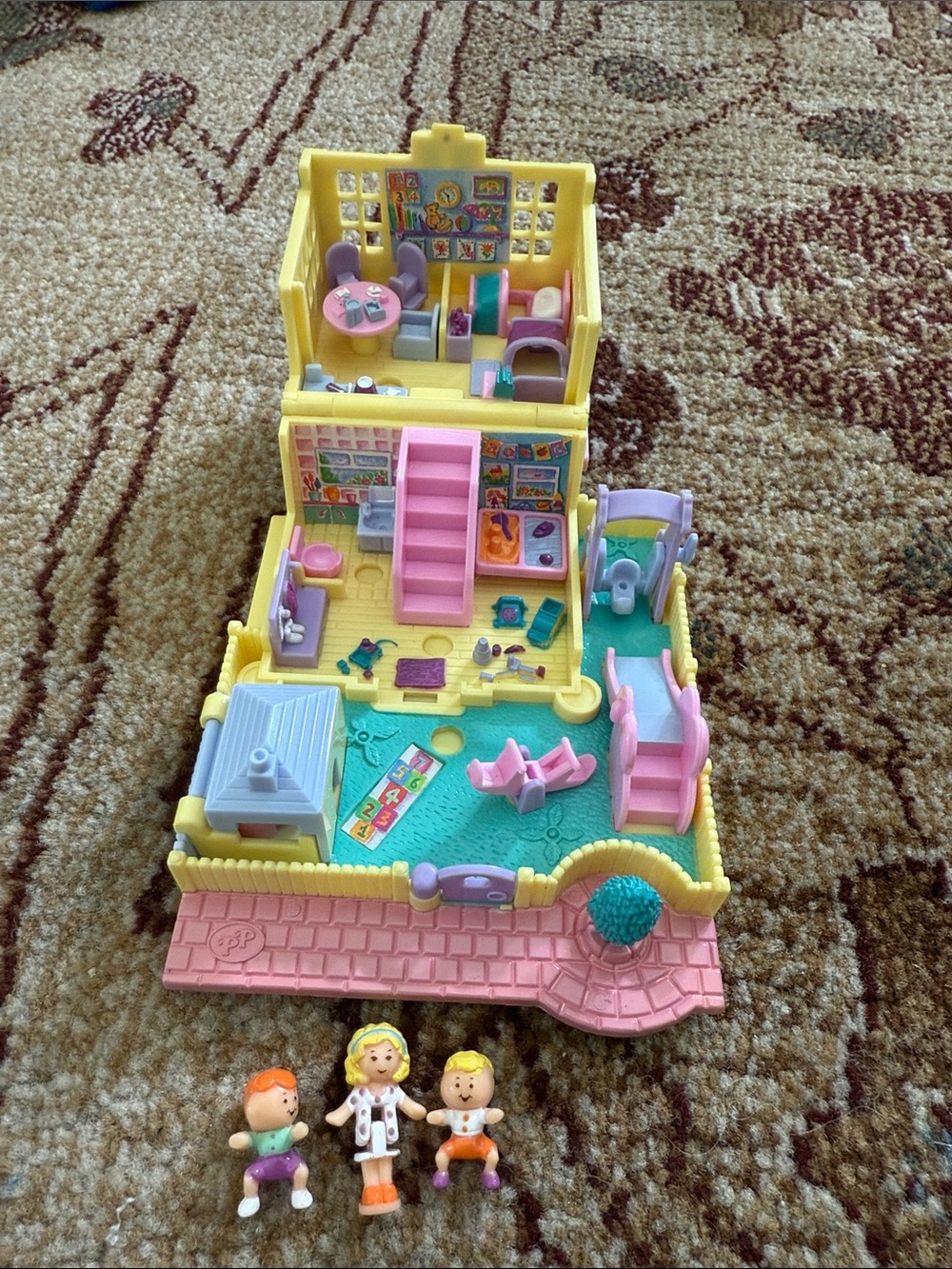 Polly Pocket Pollyville Nursery School 1994 Bluebird complete